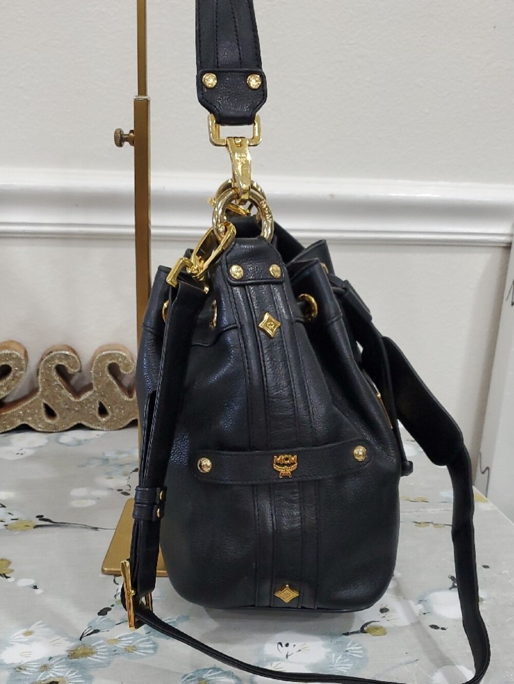 MCM Heritage Black Pebbled Leather Drawstring Bucket Bag - Picture 7 of 16